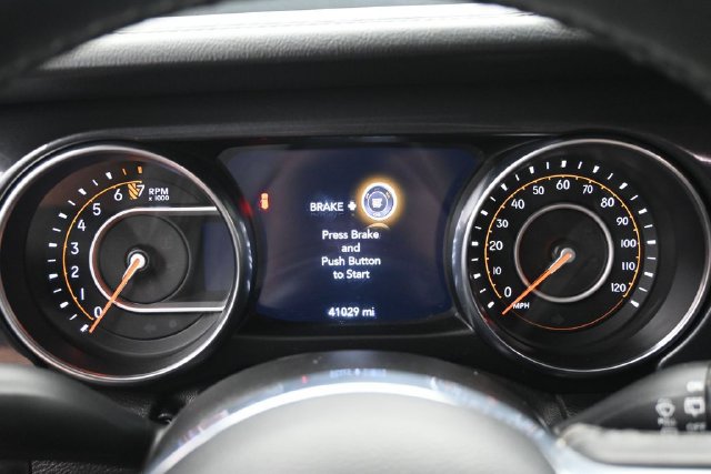 Used 2023 Jeep Wrangler Unlimited Sahara AWD/4WD image 19