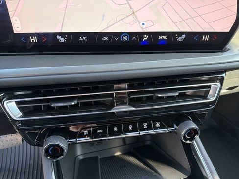 New 2026 Chevrolet Traverse LT w/ Midnight/Sport Edition image 20