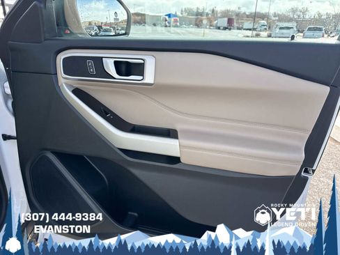 Used 2022 Ford Explorer XLT w/ Equipment Group 202A image 12