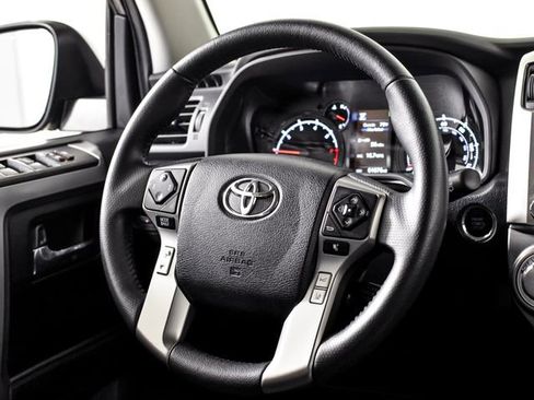 Used 2022 Toyota 4Runner SR5 Premium AWD/4WD image 21