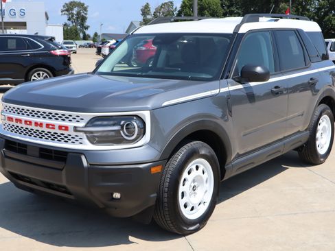 New 2025 Ford Bronco Sport Heritage w/ Convenience Package image 1