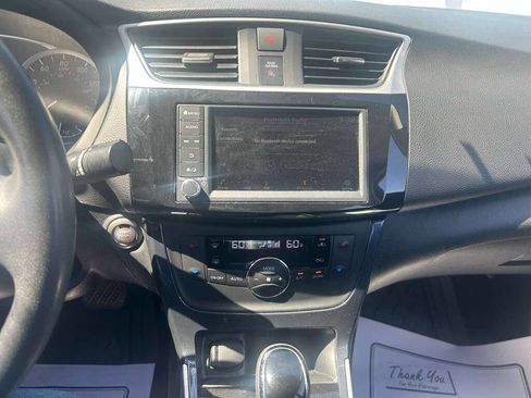 Used 2019 Nissan Sentra SR FWD image 14