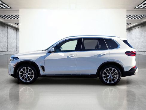 Used 2026 BMW X5 xDrive40i AWD/4WD image 10