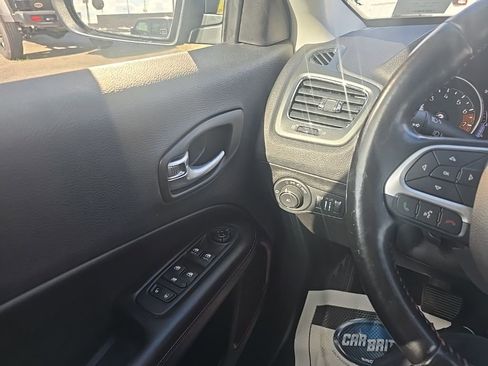 Used 2021 Jeep Compass Trailhawk w/ Convenience Group image 14