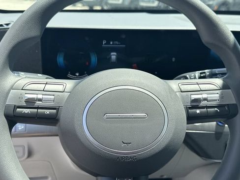 Certified 2025 Hyundai Kona SE FWD image 17