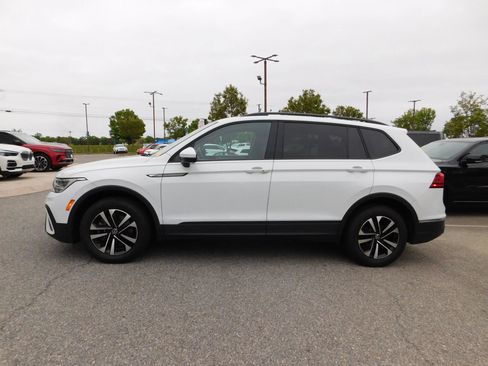 Used 2023 Volkswagen Tiguan S FWD image 3