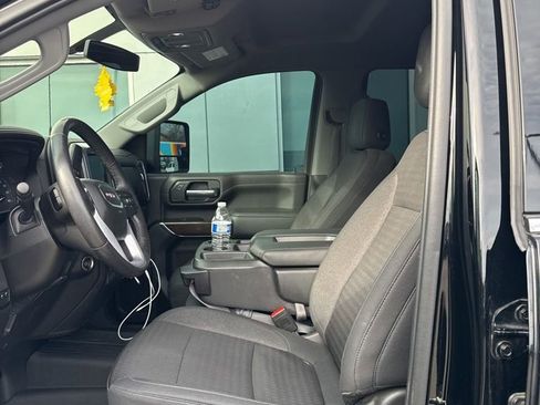 Used 2021 GMC Sierra 2500 SLE w/ SLE Value Package; image 12