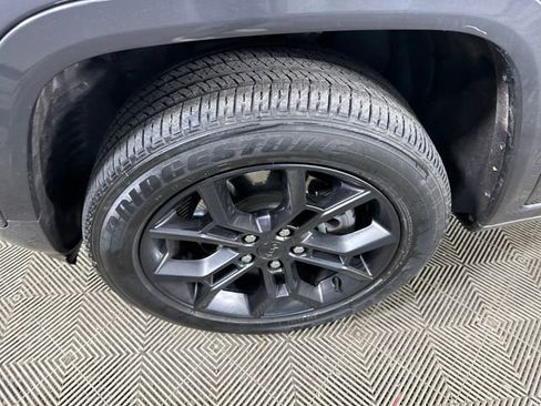 Used 2023 Jeep Grand Cherokee 30th Anniversary image 10