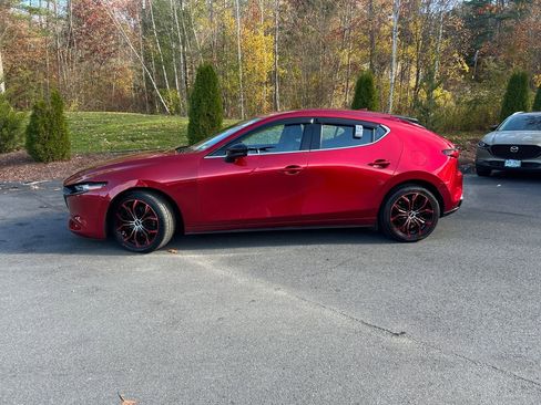 Used 2022 MAZDA MAZDA3 s image 2