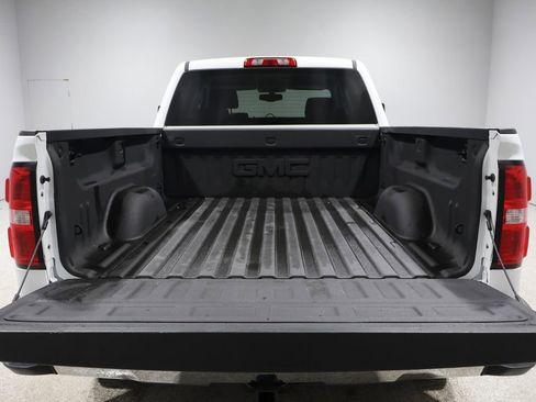 Used 2017 GMC Sierra 1500 SLE w/ SLE Value Package image 4