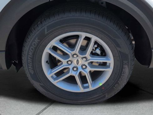 New 2026 Ford Explorer Active RWD image 12