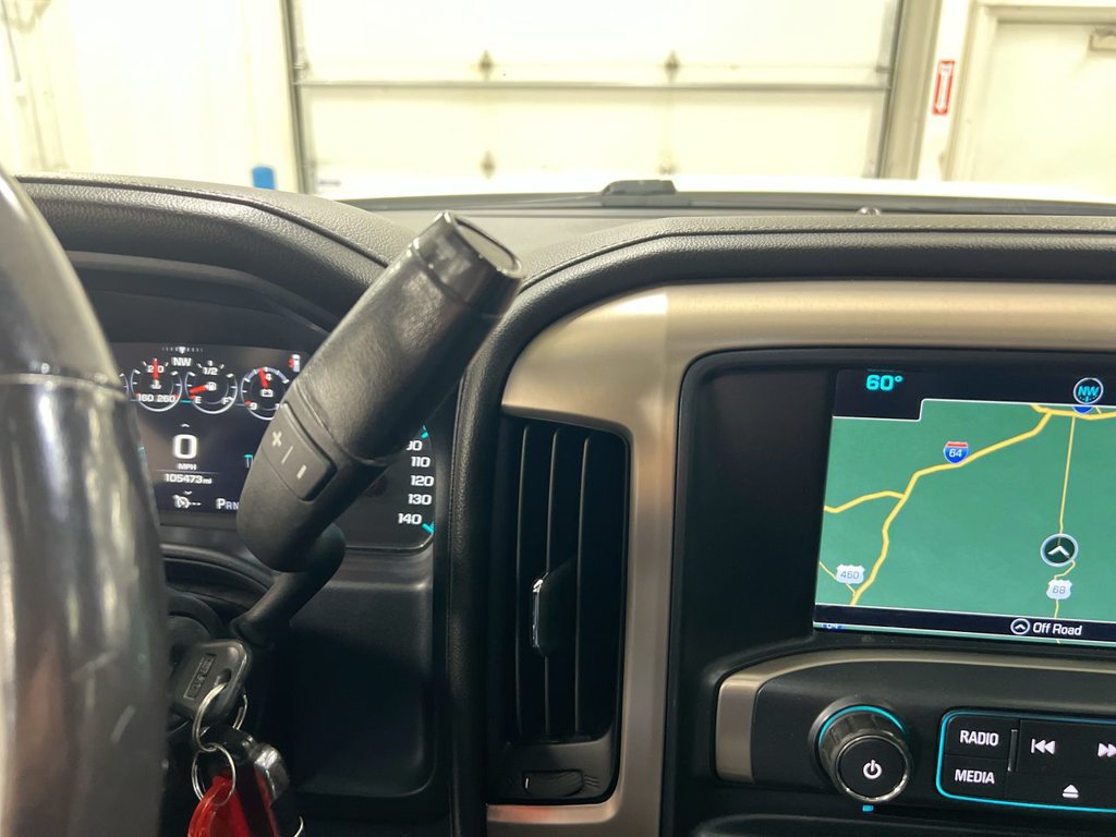 Used 2017 GMC Sierra 2500 Denali w/ Suspension Package, Off-Road AWD/4WD image 18
