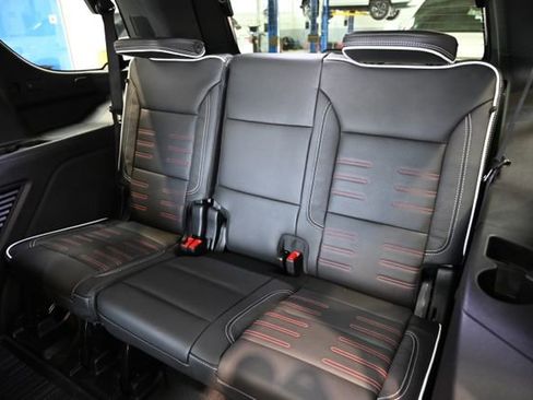 New 2026 GMC Yukon AT4 Ultimate w/ LPO, Floor Liner Package image 15