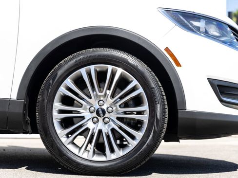 Used 2018 Lincoln MKX Reserve FWD image 6