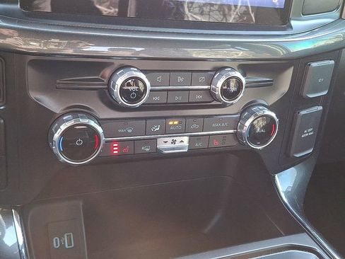 Used 2022 Ford F150 XLT w/ Equipment Group 302A High image 17