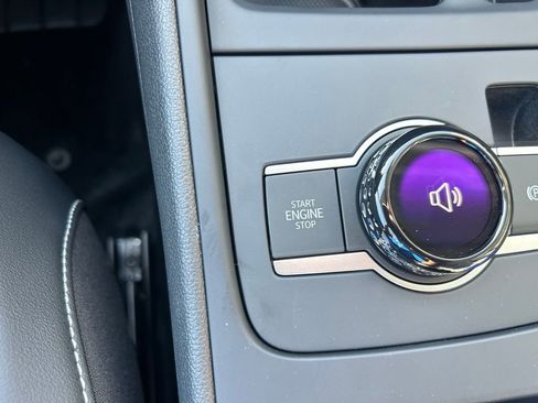 New 2026 Volkswagen Tiguan SE image 52