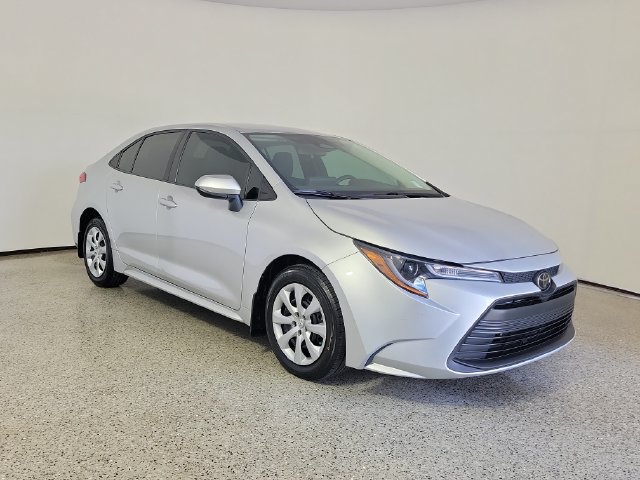 Used 2024 Toyota Corolla LE FWD image 4