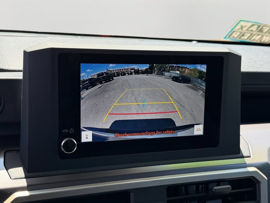 Certified 2026 Toyota Tacoma SR5 AWD/4WD image 26