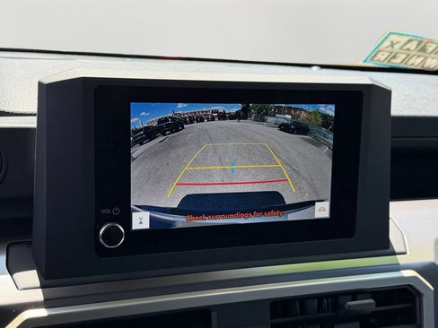 Certified 2026 Toyota Tacoma SR5 AWD/4WD image 26