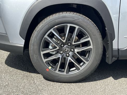 New 2026 Toyota Corolla Cross XLE image 5