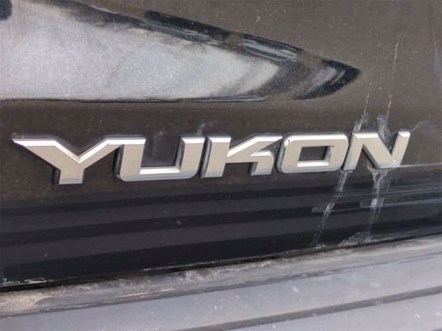 Used 2017 GMC Yukon SLT w/ Open Road Package image 14