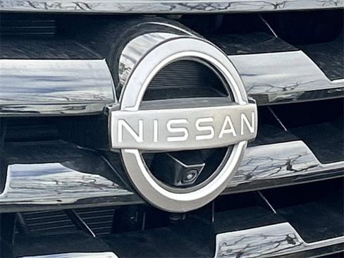 Used 2024 Nissan Armada Platinum w/ Captain's Chairs Package image 10