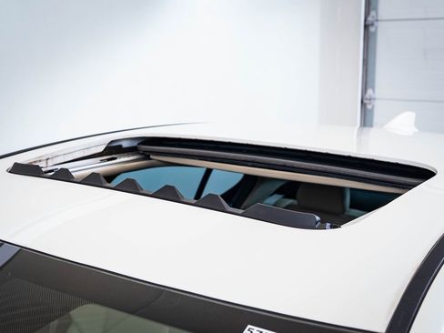 Certified 2018 Acura TLX w/ Technology Package image 14