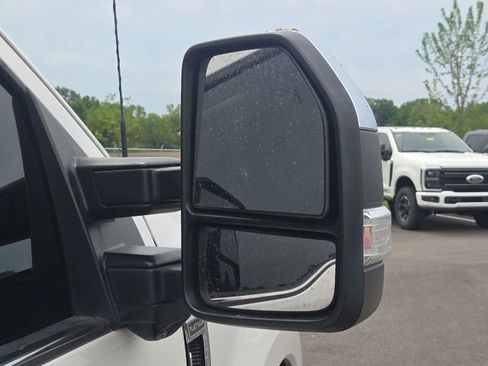 Used 2018 Ford F350 Platinum w/ Platinum Ultimate Package AWD/4WD image 6