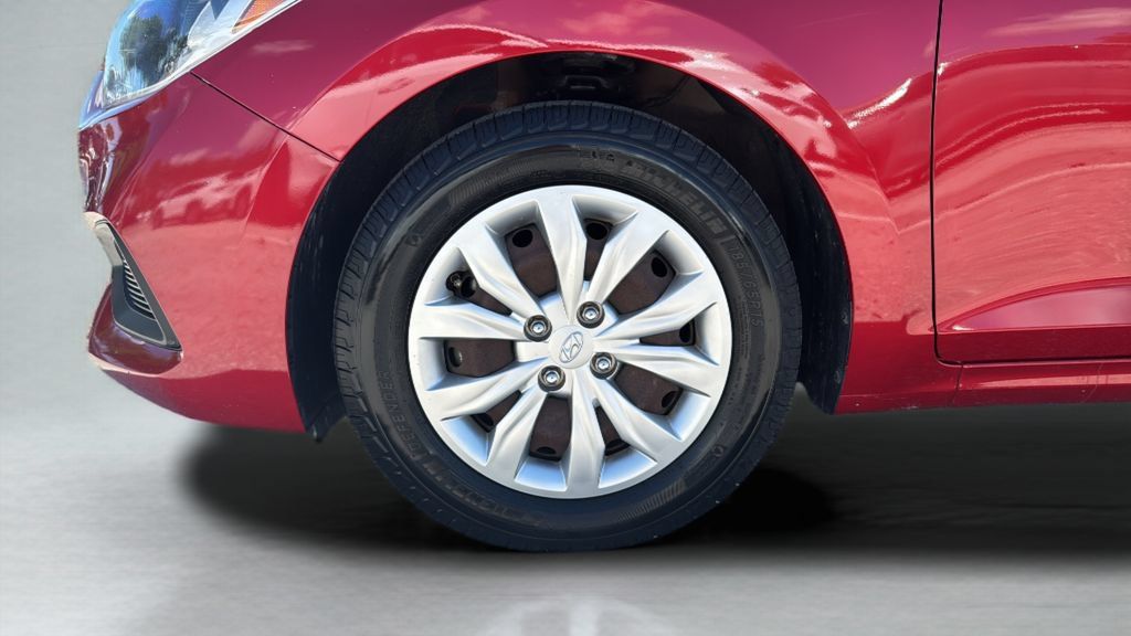 Used 2019 Hyundai Accent SE FWD image 39
