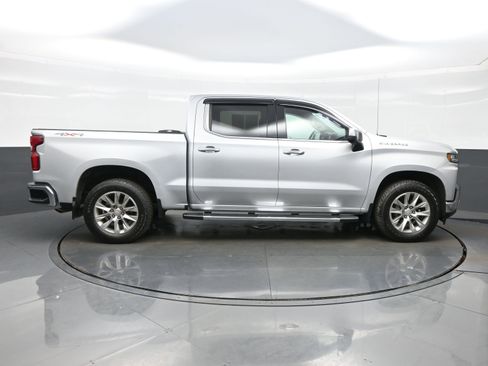 Used 2019 Chevrolet Silverado 1500 LTZ w/ Max Trailering Package AWD/4WD image 7