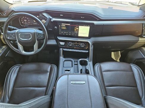 Used 2024 GMC Sierra 2500 Denali w/ Denali Reserve Package AWD/4WD image 27