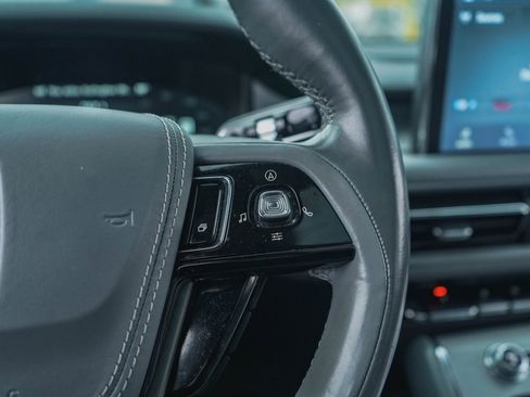 Used 2020 Lincoln Aviator Reserve w/ Equipment Group 201A image 24