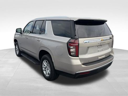 Used 2024 Chevrolet Tahoe LT w/ Luxury Package AWD/4WD image 3
