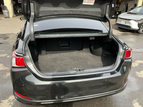 Used 2023 Lexus ES 300h F Sport w/ Accessory Package (Z2) image 26