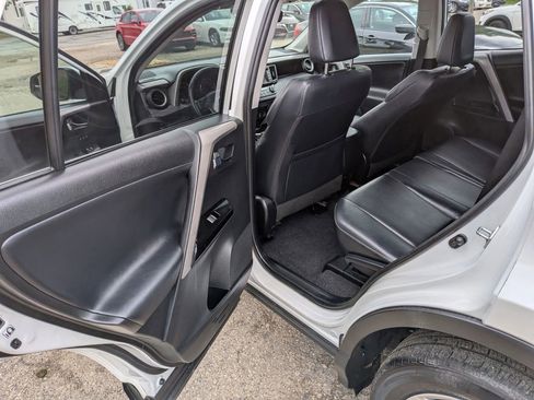 Used 2016 Toyota RAV4 Limited AWD/4WD image 27