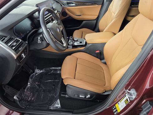 Used 2023 BMW X4 xDrive30i w/ Parking Assistance Package image 10