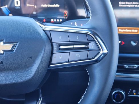 New 2026 Chevrolet Equinox EV LT image 14