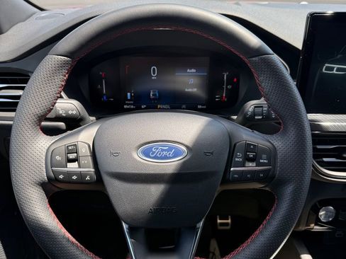 Used 2024 Ford Escape ST-Line w/ Tech Pack #1 AWD/4WD image 15