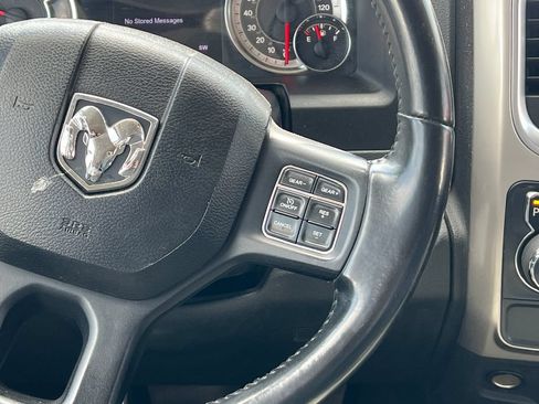 Used 2017 RAM 1500 Big Horn RWD image 32