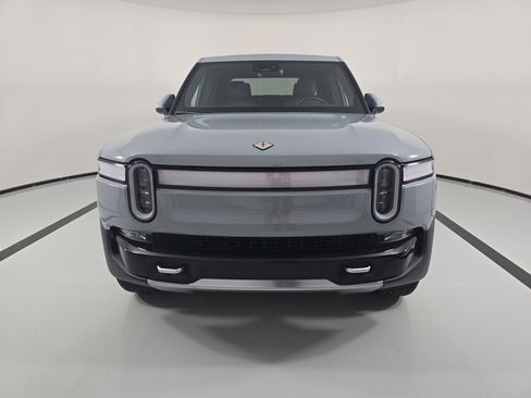 Used 2024 Rivian R1T Adventure Dual AWD/4WD image 8