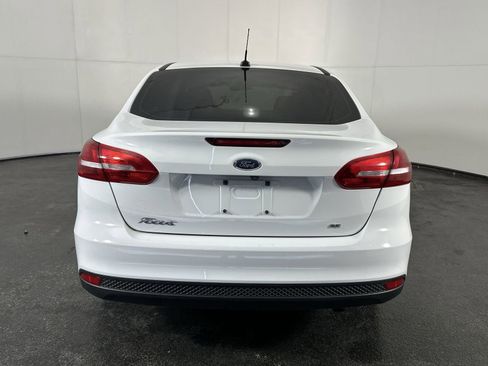 Used 2018 Ford Focus SE image 7
