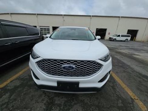 Used 2023 Ford Edge SEL w/ Convenience Package AWD/4WD image 2