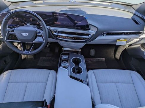 New 2026 Cadillac Lyriq Premium Luxury image 15