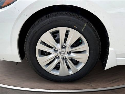 New 2025 Nissan Sentra S image 12