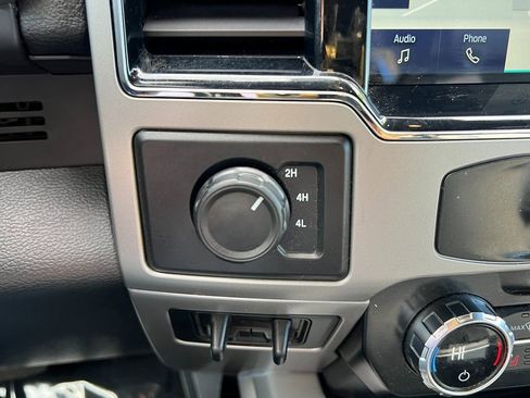 Used 2022 Ford F250 Lariat w/ Lariat Value Package image 31