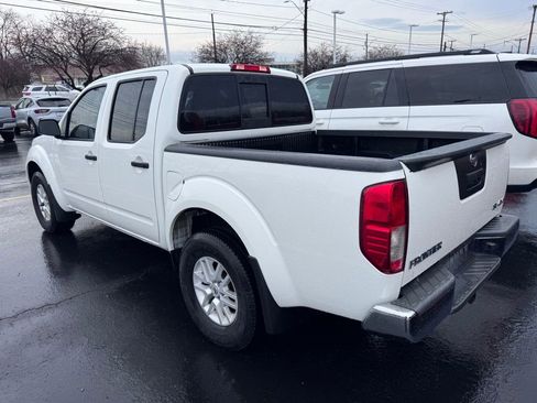 Used 2021 Nissan Frontier SV w/ SV Utility Package image 6