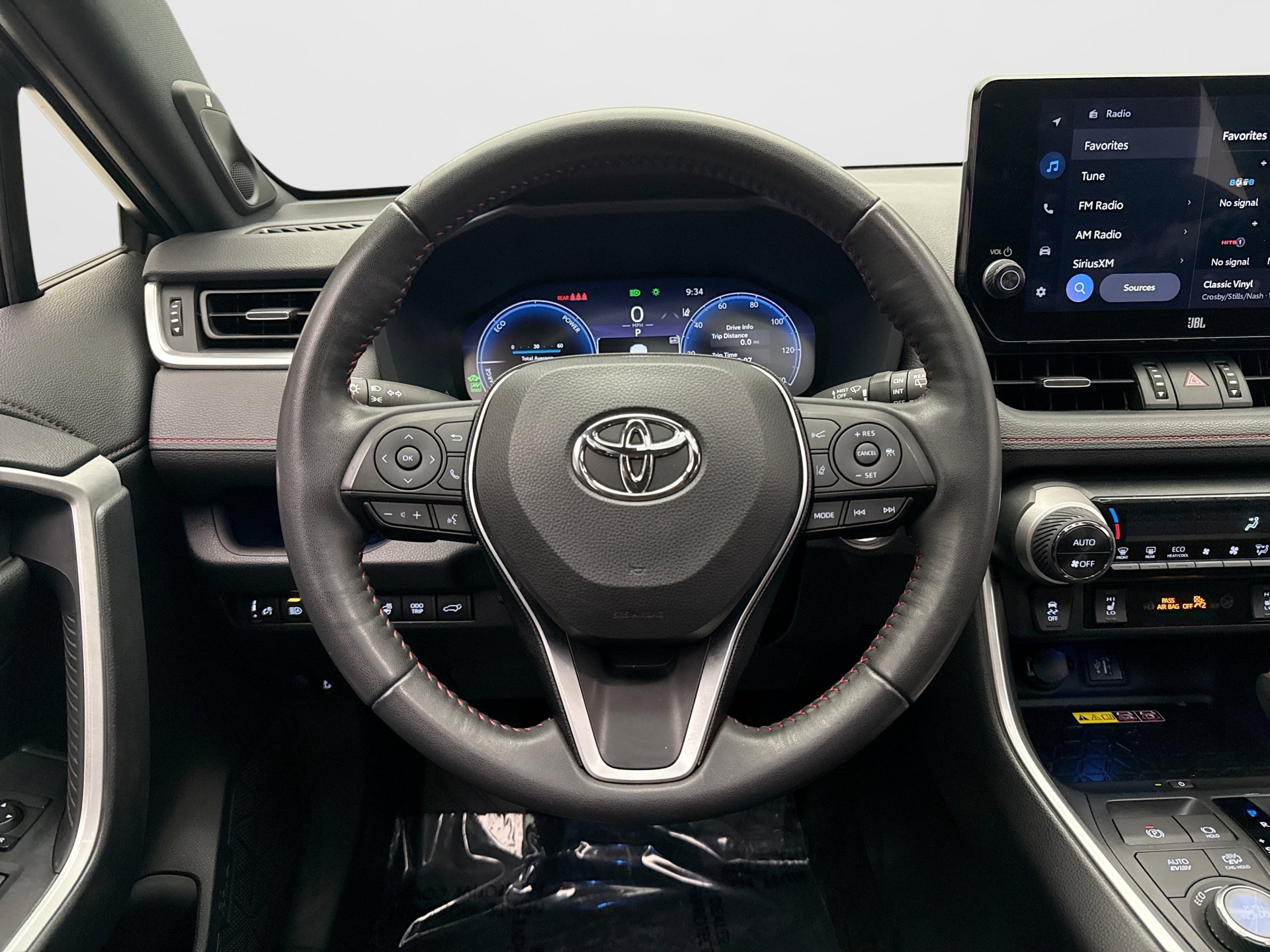 Used 2024 Toyota RAV4 XSE w/ Weather Package AWD/4WD image 12