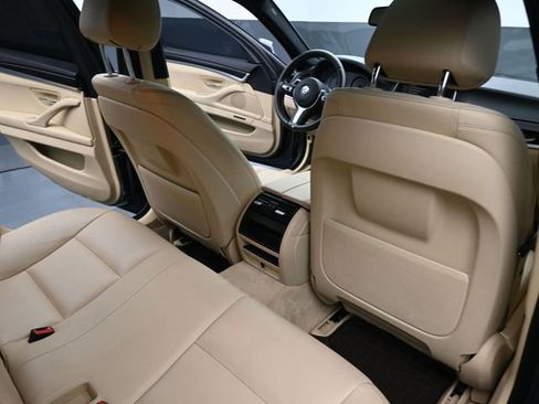 Used 2015 BMW 535i Sedan RWD image 24