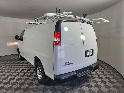 New 2025 Chevrolet Express 3500 w/ Driver Convenience Package image 8
