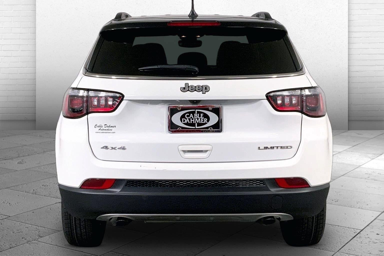 Used 2023 Jeep Compass Limited AWD/4WD image 3